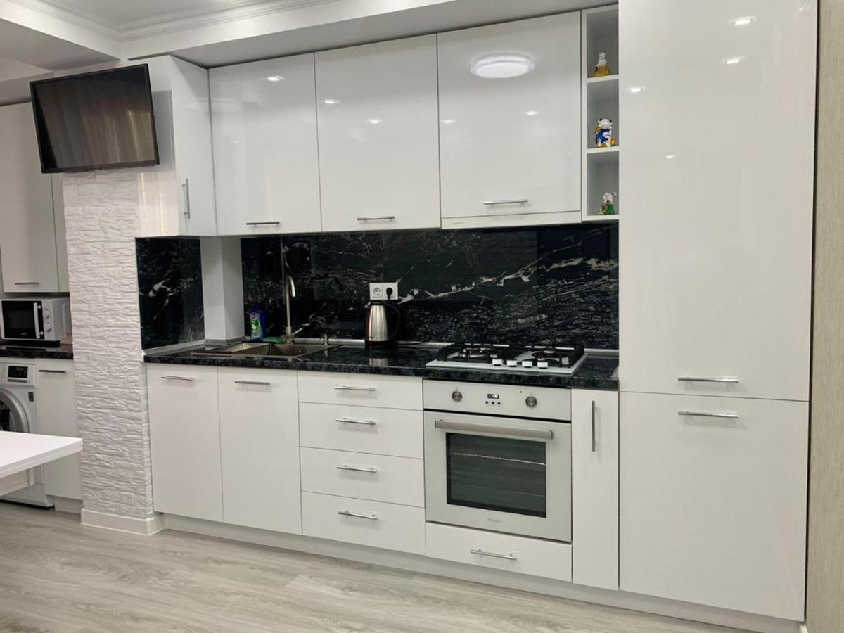 Апартаменти Apartament On Lev Tolstoi 43B! Кишинів Екстер'єр фото